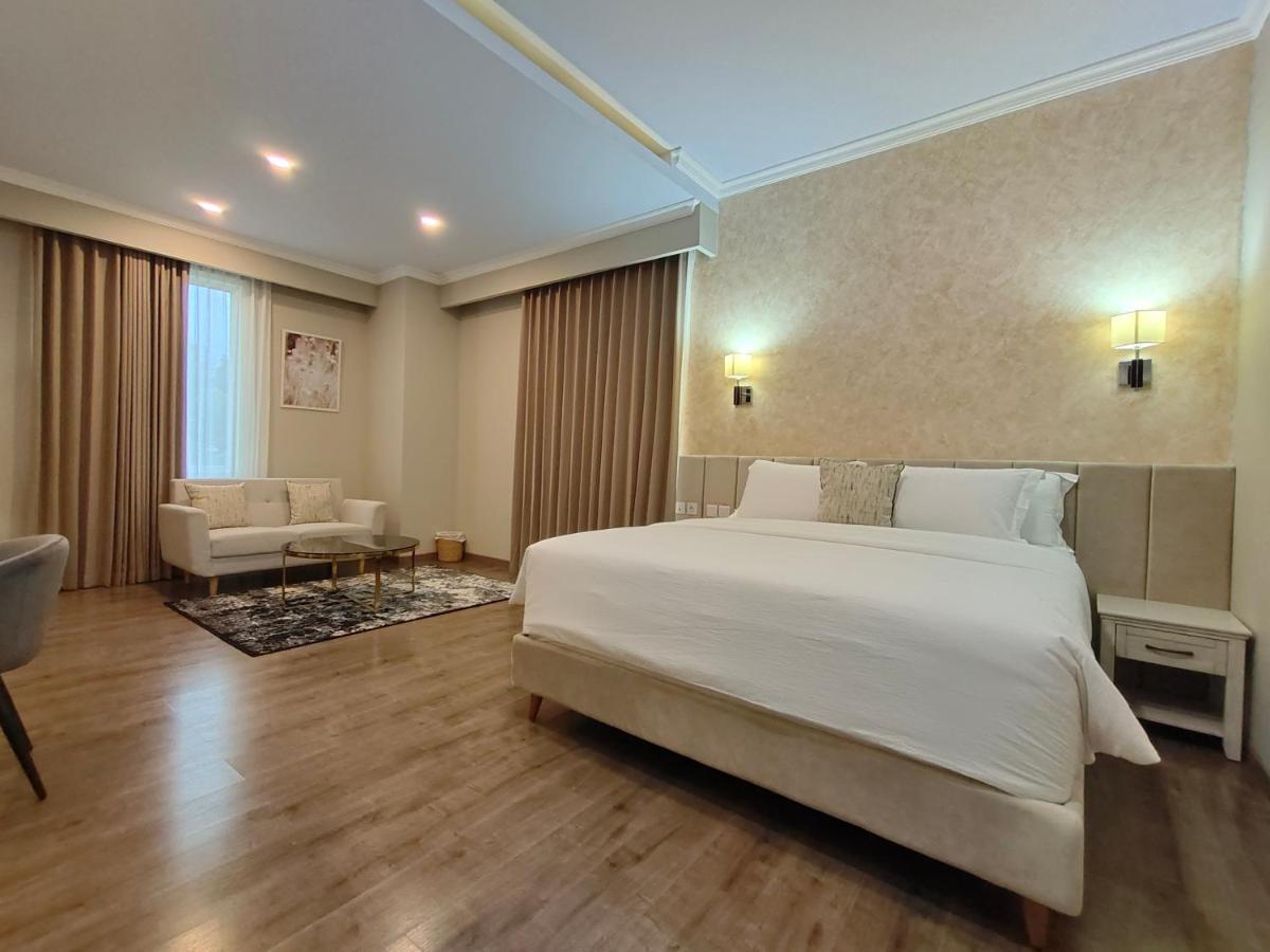 Hotel Villa Emitta Tomohon Exterior photo