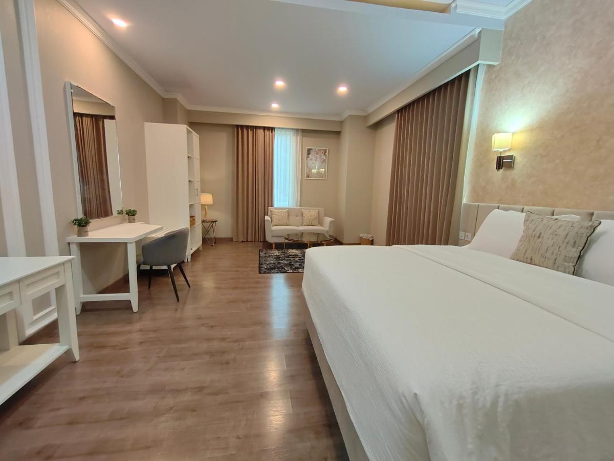 Hotel Villa Emitta Tomohon Exterior photo